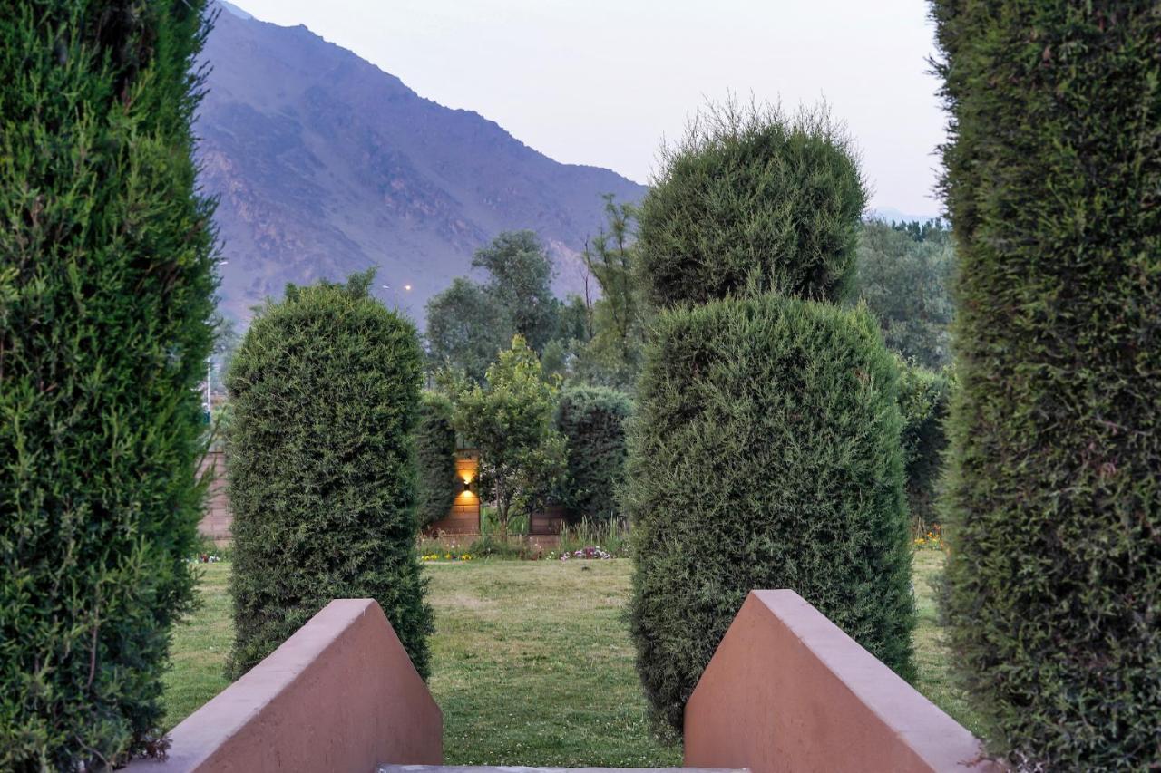 The Chinar Srinagar Hotel ภายนอก รูปภาพ