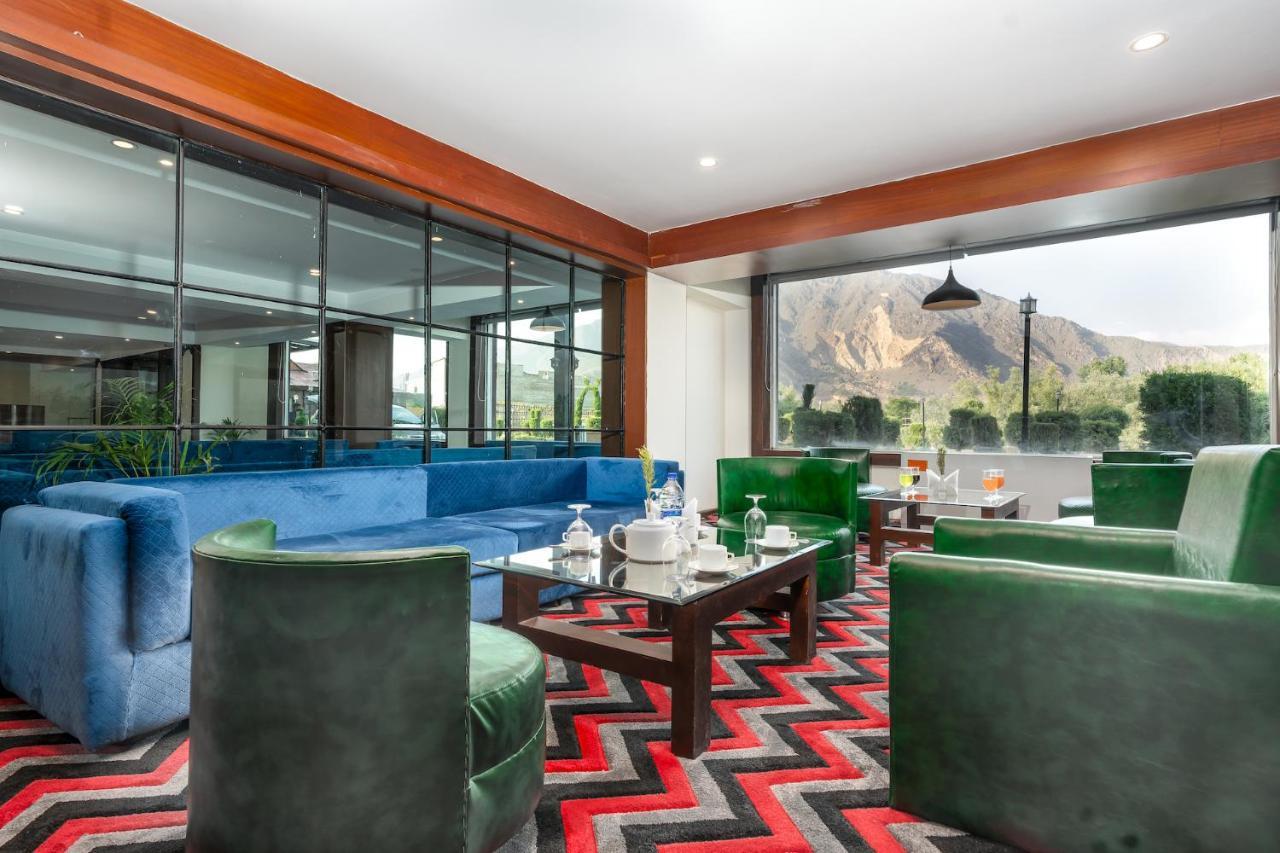 The Chinar Srinagar Hotel ภายนอก รูปภาพ